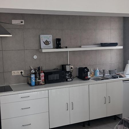 Appartement Spacieux Avec Parking Et Terrasse De Panne Zewnętrze zdjęcie