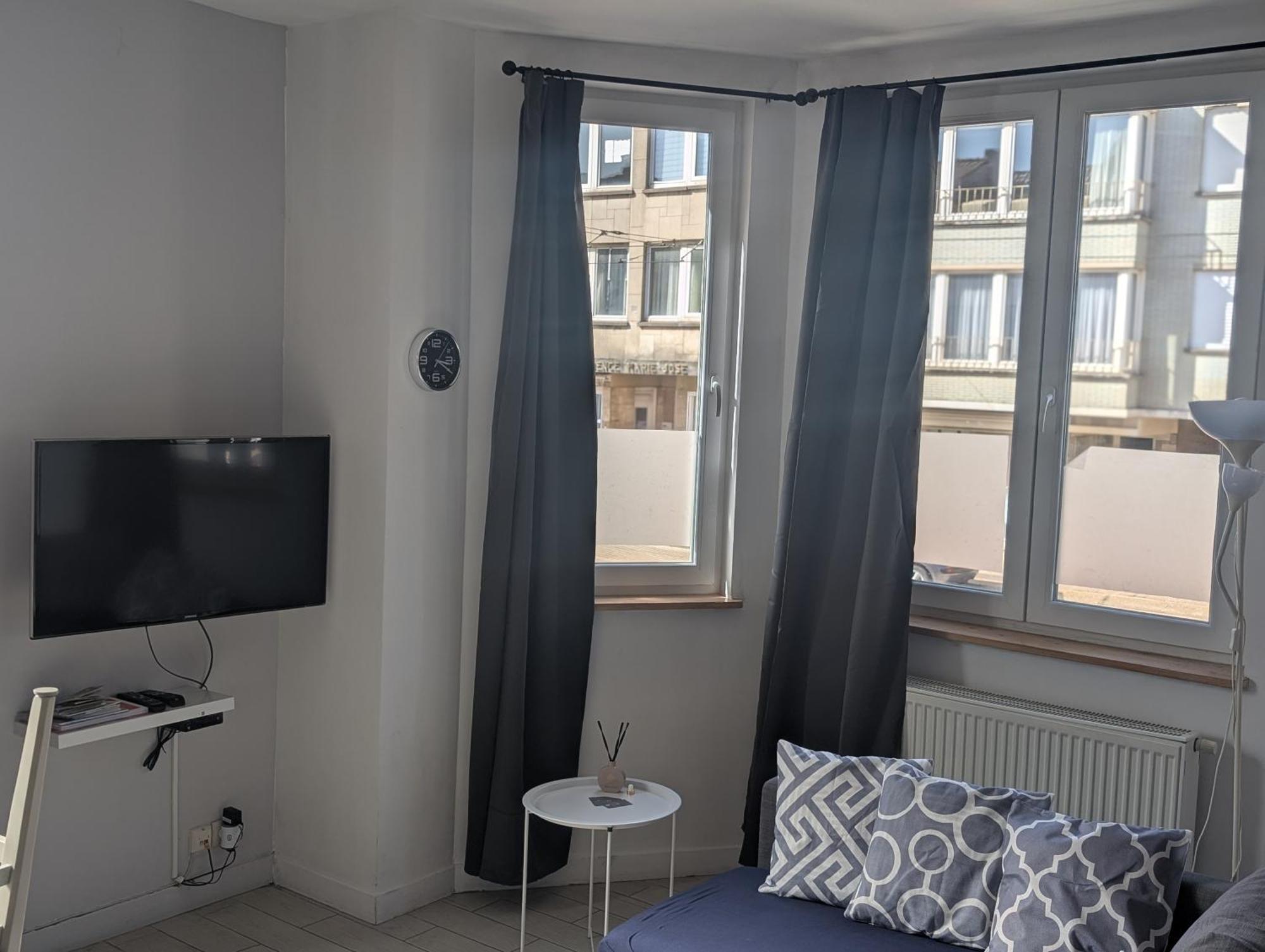 Appartement Spacieux Avec Parking Et Terrasse De Panne Zewnętrze zdjęcie