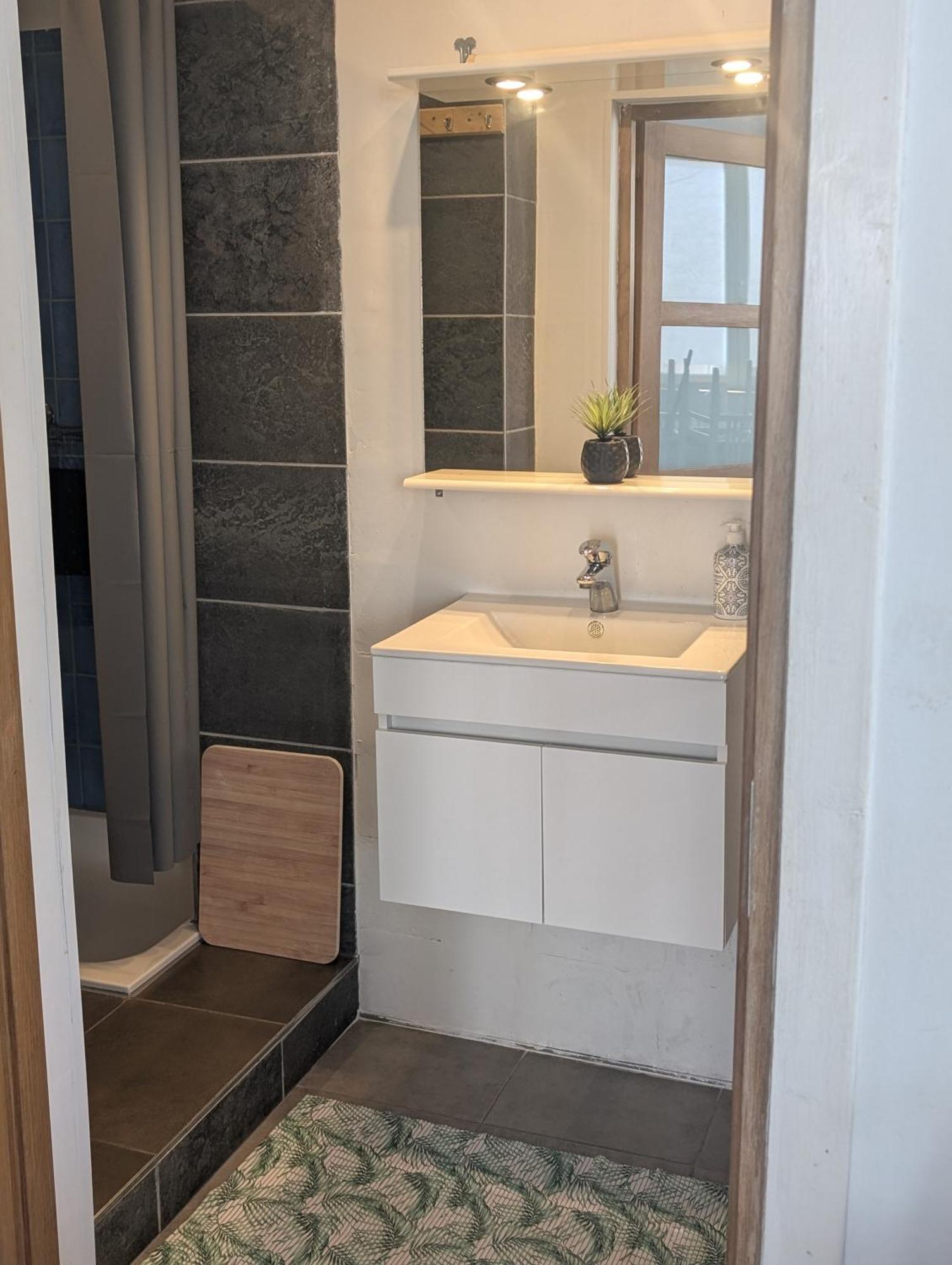 Appartement Spacieux Avec Parking Et Terrasse De Panne Zewnętrze zdjęcie